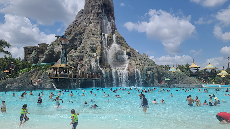 Waturi Beach - The Swimming Academy